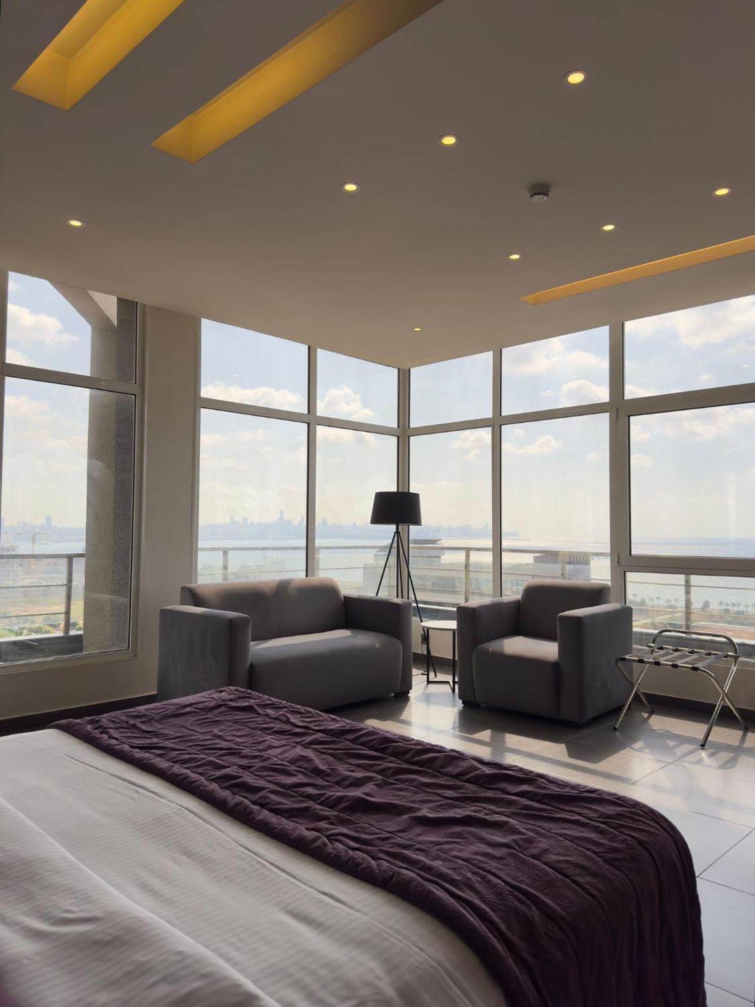 Louis V Hotel Beirut Eksteriør billede