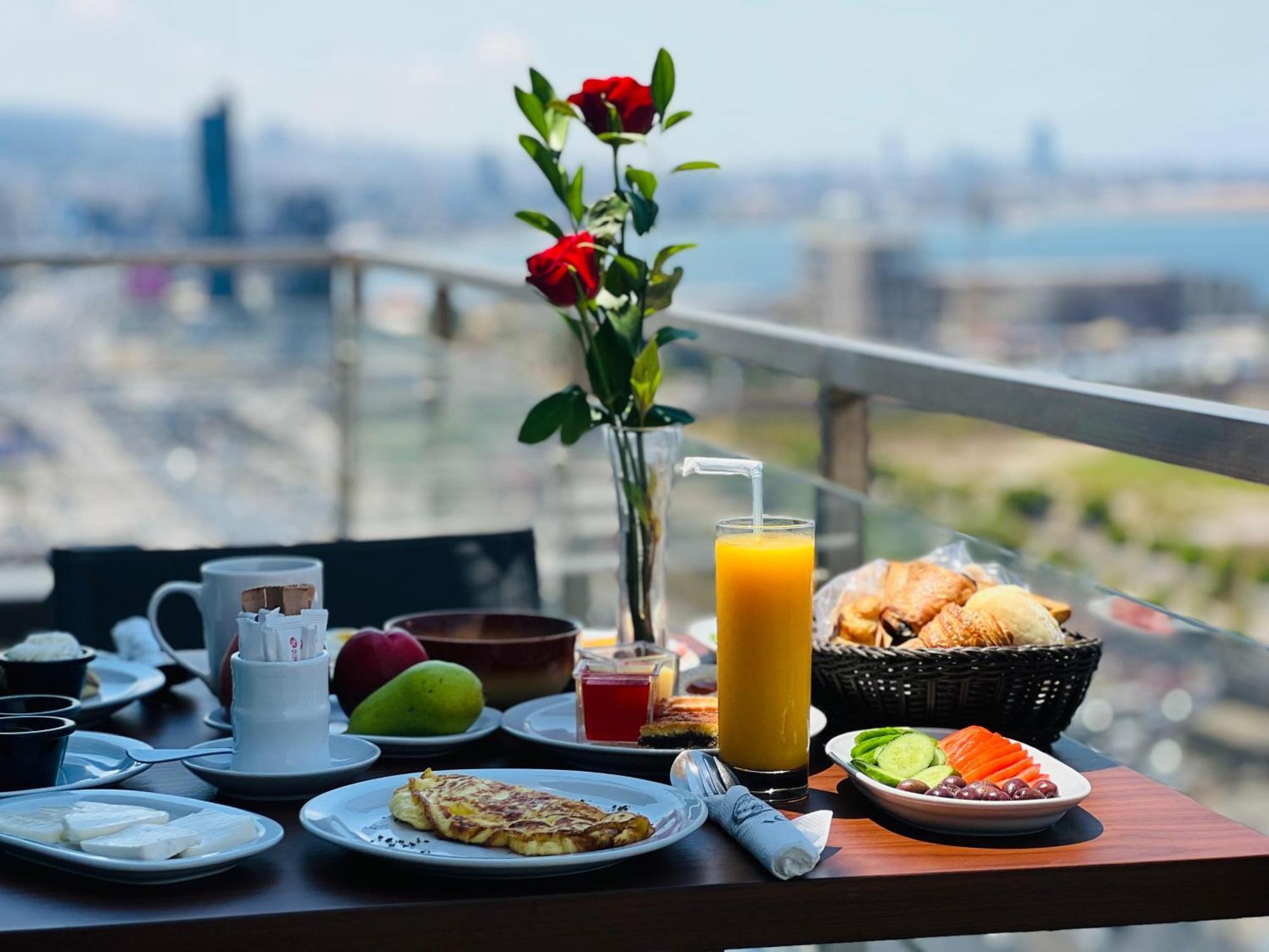 Louis V Hotel Beirut Eksteriør billede